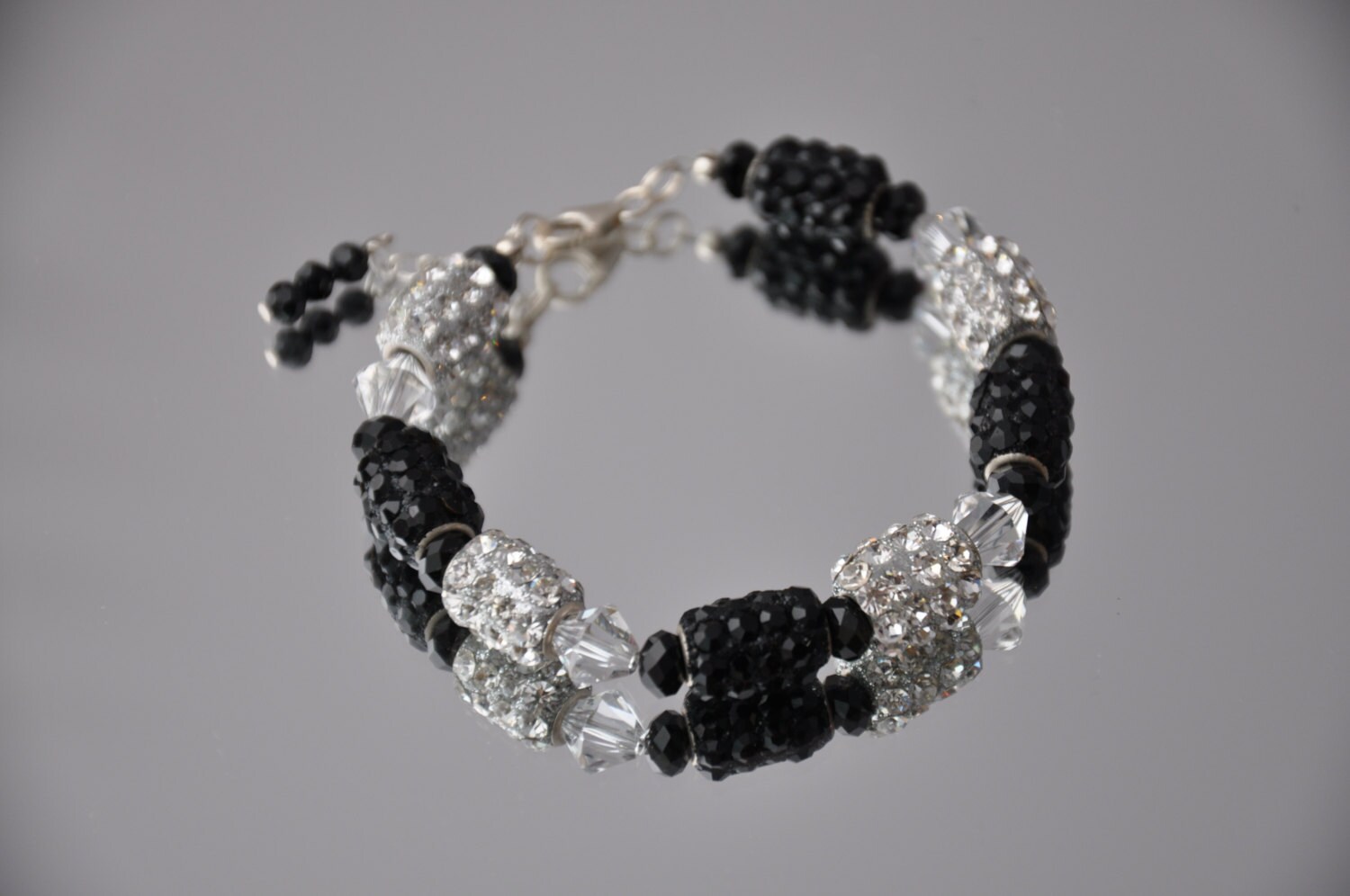 Schwarzer Kristall & Strass Armband, Rohr Form Perlen, Swarovski-Kristall, Murati, , Sterling Silber, Schwarz, Crystal, Klaviertasten Schwarzer Kristall & Strass Armband, Rohr Form Perlen, Swarovski-Kristall, Murati, , Sterling Silber, Schwarz, Crystal, Klaviertasten von LaDiDisDesigns