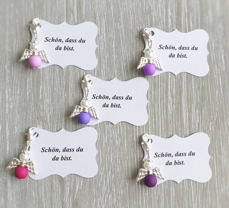 10 Schutzengel Anhänger + Kärtchen Taufe Kommunion Hochzeit Glückbringer Charm Versilbert Gastgeschenk Flügel Vermerk Personalisierbar von LaDuchesseAgate