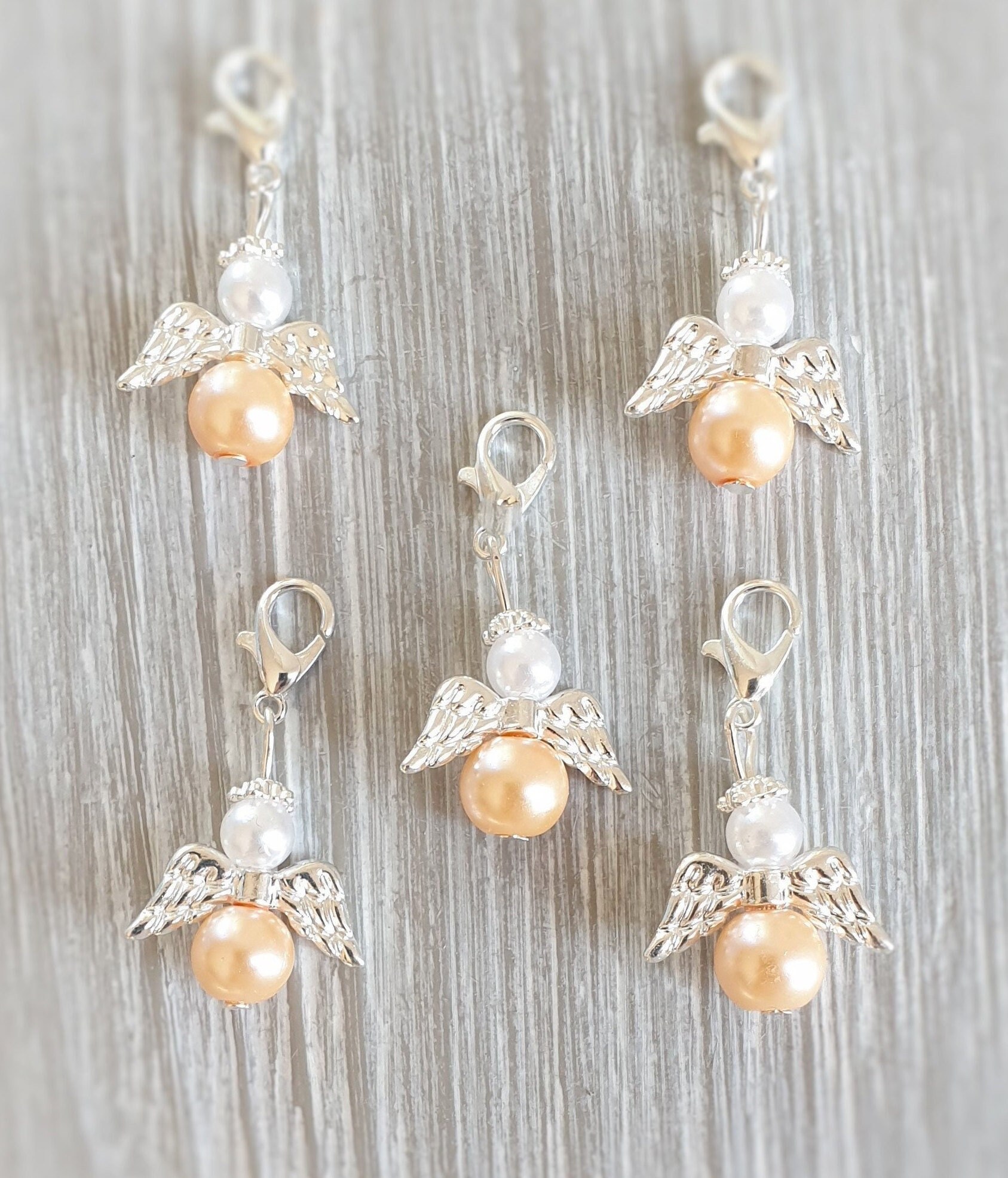 10 Schutzengel Anhänger Engel Engelchen Taufe Kommunion Hochzeit Firmung Geburt Glückbringer Charm Versilbert Gastgeschenk von LaDuchesseAgate