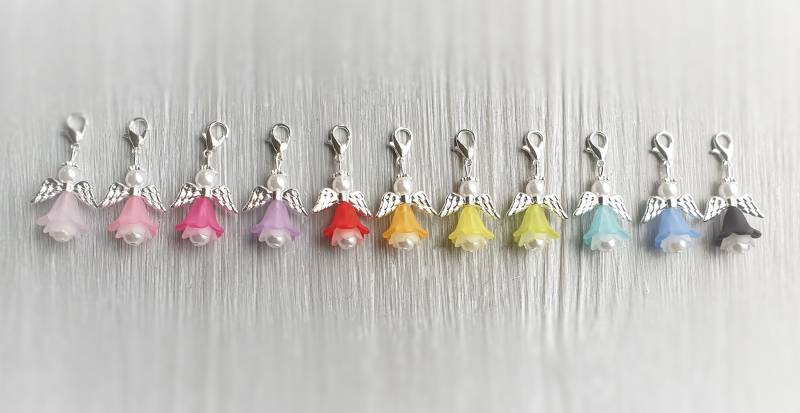 11 Schutzengel Anhänger Engel Taufe Kommunion Hochzeit Glückbringer Charm Versilbert Perlmutt Gastgeschenk von LaDuchesseAgate