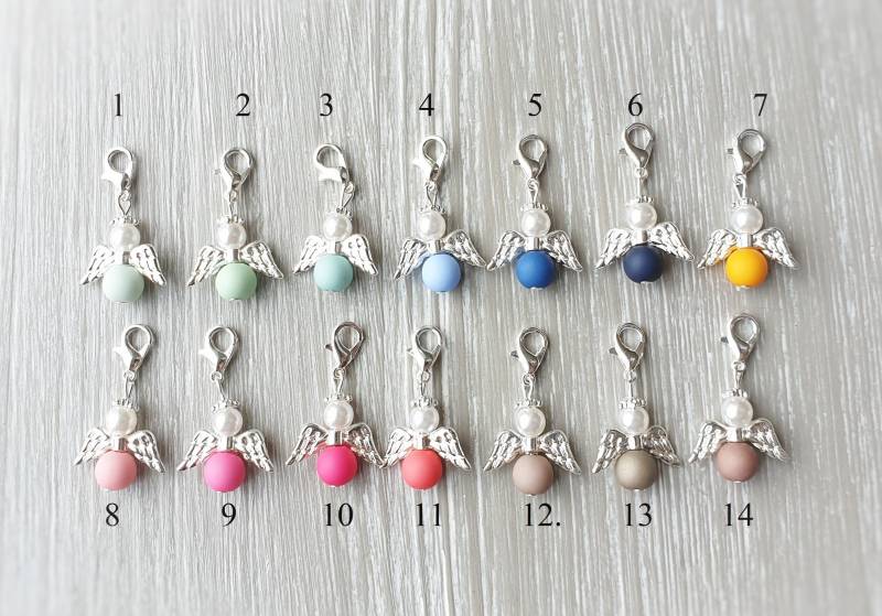 14 Schutzengel Anhänger Engel Engelchen Taufe Kommunion Konfirmation Hochzeit Glückbringer Charm Versilbert Perlmutt Gastgeschenk Regenbogen von LaDuchesseAgate