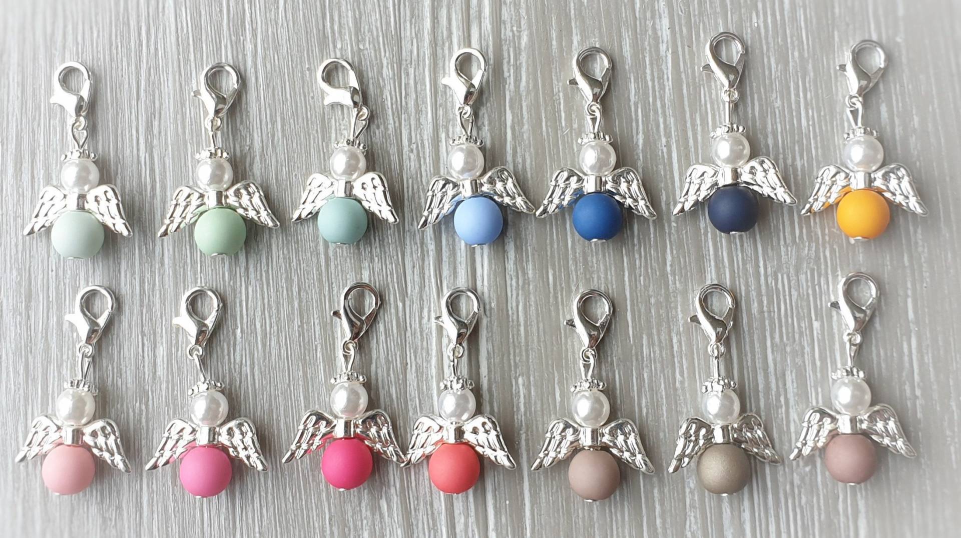 14 Schutzengel Anhänger Engel Engelchen Taufe Kommunion Mehrfarbig Hochzeit Glückbringer Charm Versilbert Gastgeschenk Bunt von LaDuchesseAgate