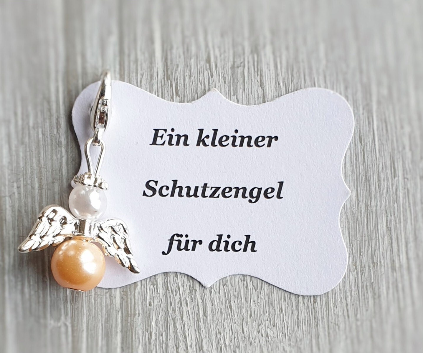 20 Schutzengel Anhänger + Kärtchen Taufe Kommunion Glückbringer Charm Versilbert Gastgeschenk Engelchen Vermerk Personalisierbar Spc 20 Schutzengel Anhänger + Kärtchen Taufe Kommunion Glückbringer Charm Versilbert Gastgeschenk Engelchen Vermerk Personalisierbar Spc von LaDuchesseAgate