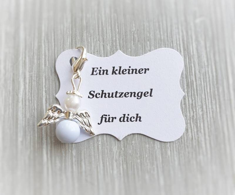 20 Schutzengel Anhänger + Kärtchen Taufe Kommunion Hochzeit Glückbringer Charm Versilbert Gastgeschenk Engelchen Personalisierbar Spc B von LaDuchesseAgate