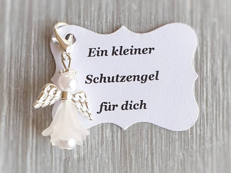 20 Schutzengel Anhänger + Kärtchen Taufe Kommunion Hochzeit Glückbringer Charm Versilbert Gastgeschenk Engelchen Vermerk Personalisierbar von LaDuchesseAgate
