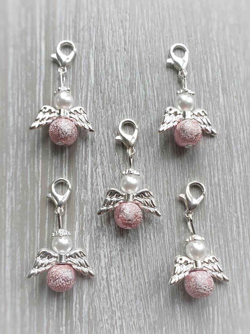 20 Schutzengel Anhänger Engel Engelchen Taufe Kommunion Hochzeit Firmung Geburt Glückbringer Charm Versilbert Perlmutt Gastgeschenk Glänzend von LaDuchesseAgate