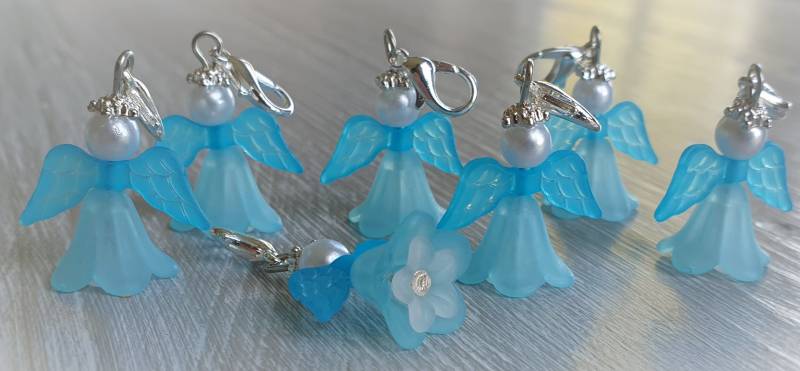 20 Schutzengel Anhänger Engel Taufe Kommunion Hochzeit Glückbringer Charm Versilbert Perlmutt Gastgeschenk Firmung Engelchen von LaDuchesseAgate