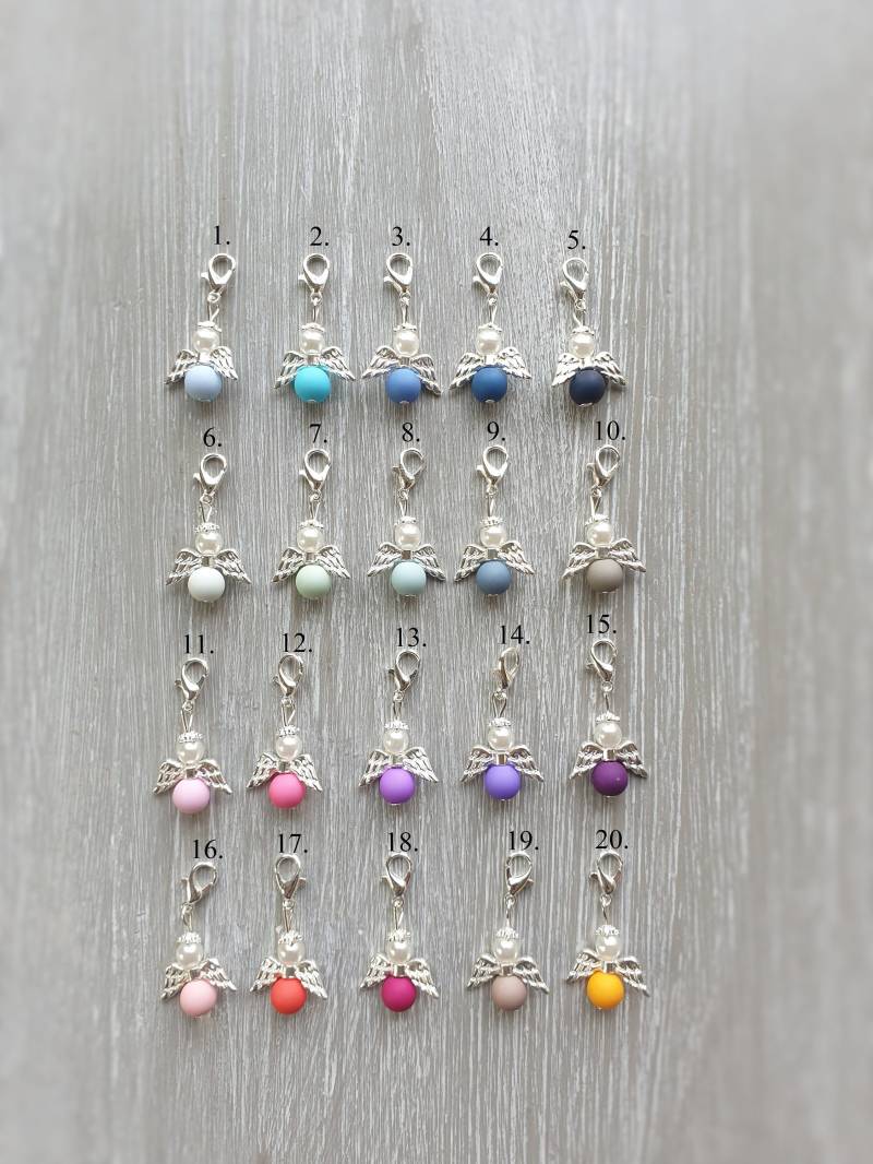 20 Schutzengel Anhänger Engel Taufe Kommunion Mehrfarbig Hochzeit Firmung Glückbringer Charm Versilbert Gastgeschenk Bunt Engelchen von LaDuchesseAgate