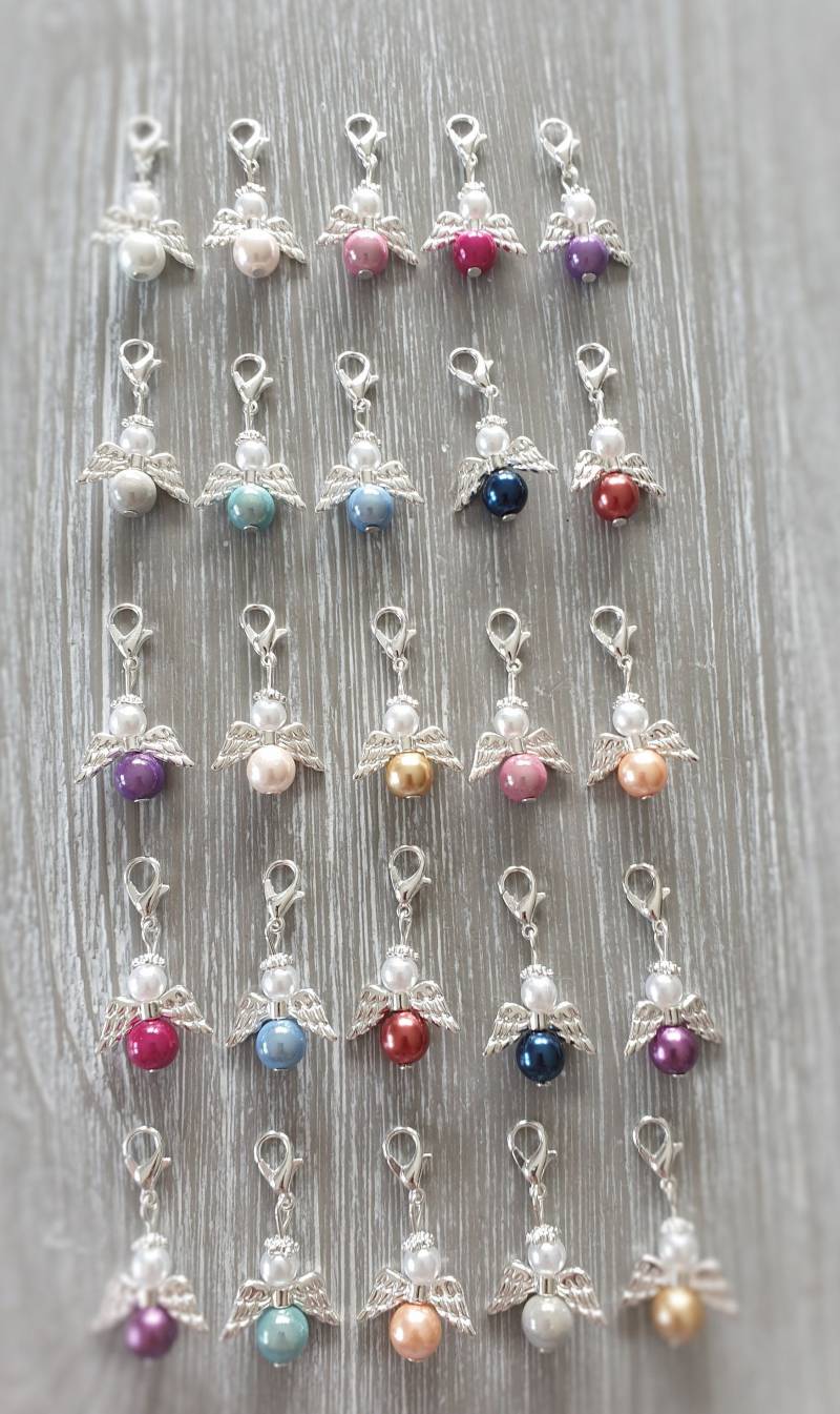 20 Schutzengel Anhänger Engel Taufe Kommunion Mehrfarbig Hochzeit Glückbringer Charm Versilbert Gastgeschenk Bunt Promo 20 Schutzengel Anhänger Engel Taufe Kommunion Mehrfarbig Hochzeit Glückbringer Charm Versilbert Gastgeschenk Bunt Promo von LaDuchesseAgate