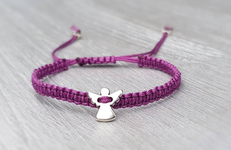 Makramee Armband Engel Schutzengel Glückbringer Flechtarmband Freundschaftsarmband Makrameearmband Freundin Bandfarbe Nach Wahl Bracelet von LaDuchesseAgate