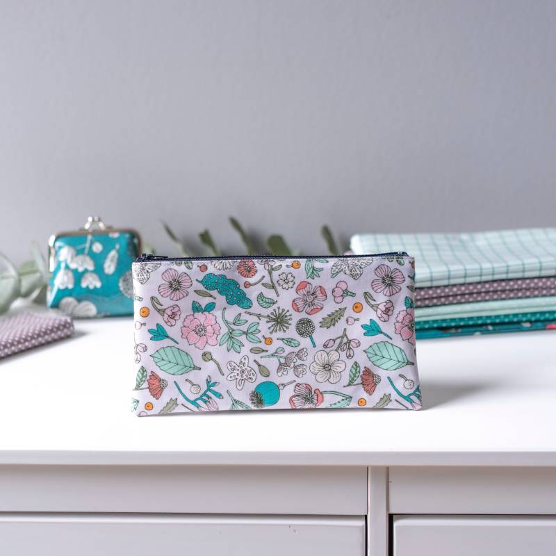 Bunte Buntstifte Mit Blumenmuster von LaGrangeADoudous