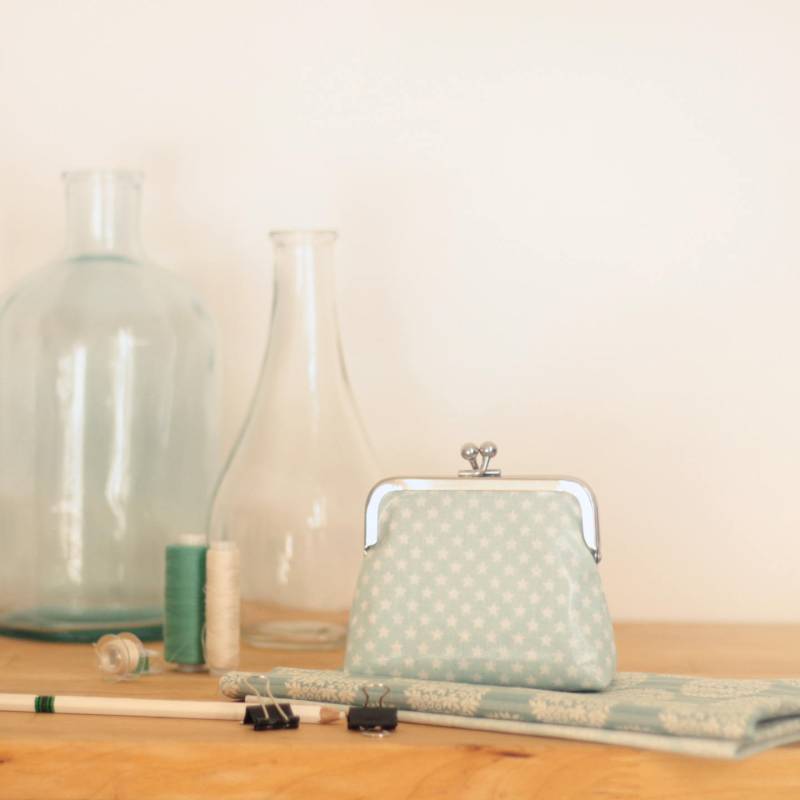 Geldbörse Retro Hellblau Und Weiße Sterne | 2 Größen Geldbörse Retro Hellblau Und Weiße Sterne | 2 Größen von LaGrangeADoudous