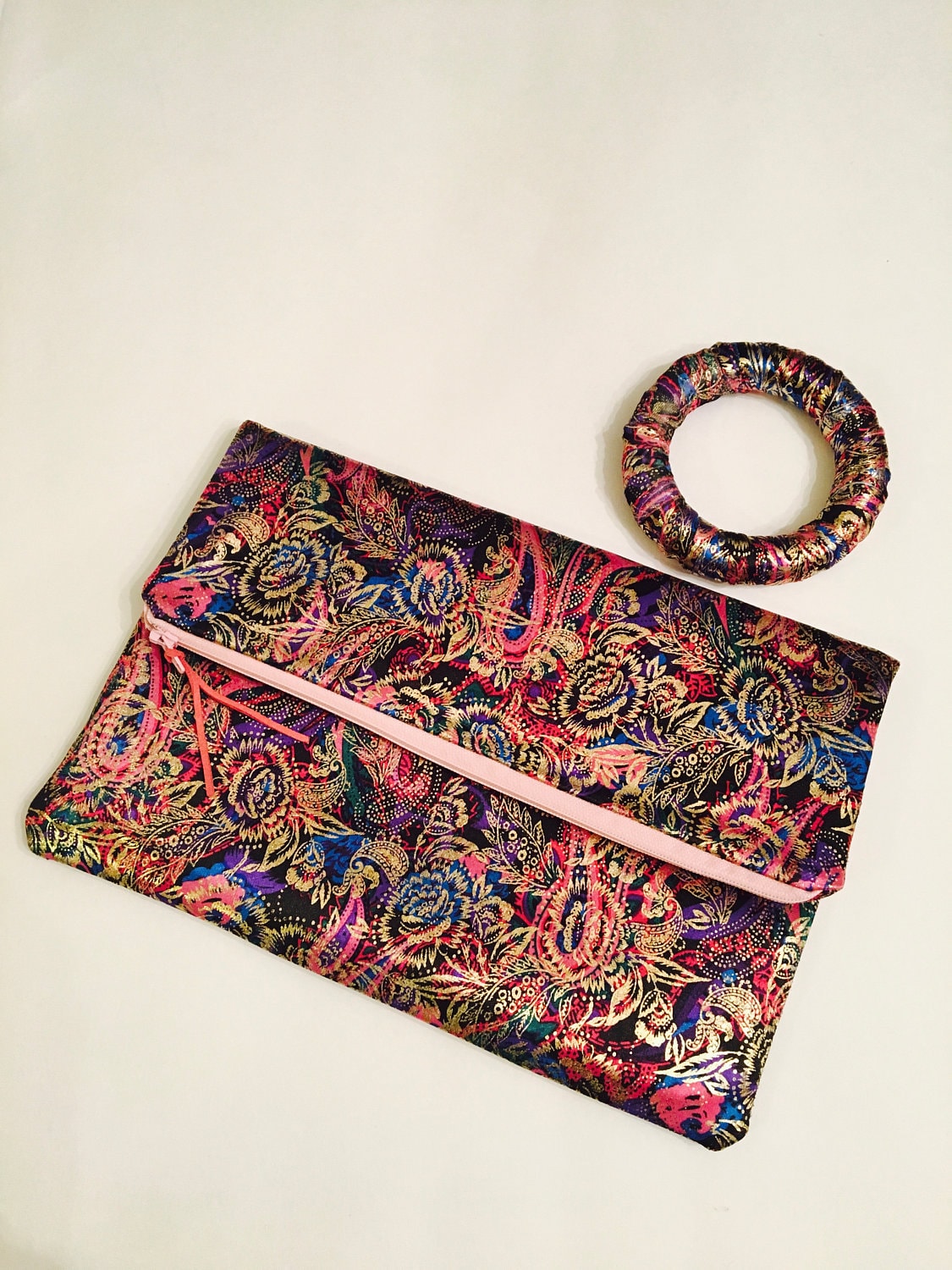 Umklappen Clutch Handgemachtes Accessoire Umklappen Clutch Handgemachtes Accessoire von LaJoytraCreations