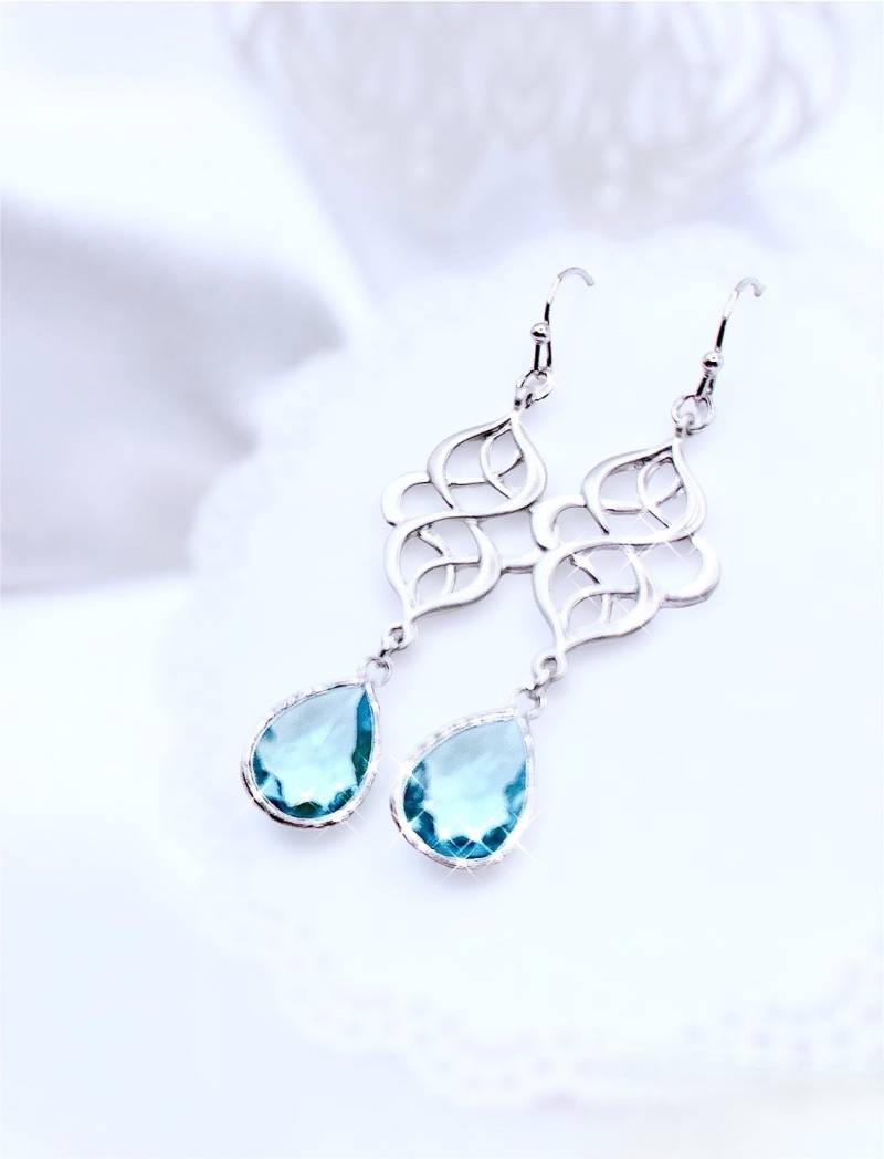 Aquamarin Quarz Tropfen Ohrringe Versilberter Brautschmuck von LaLaCrystal