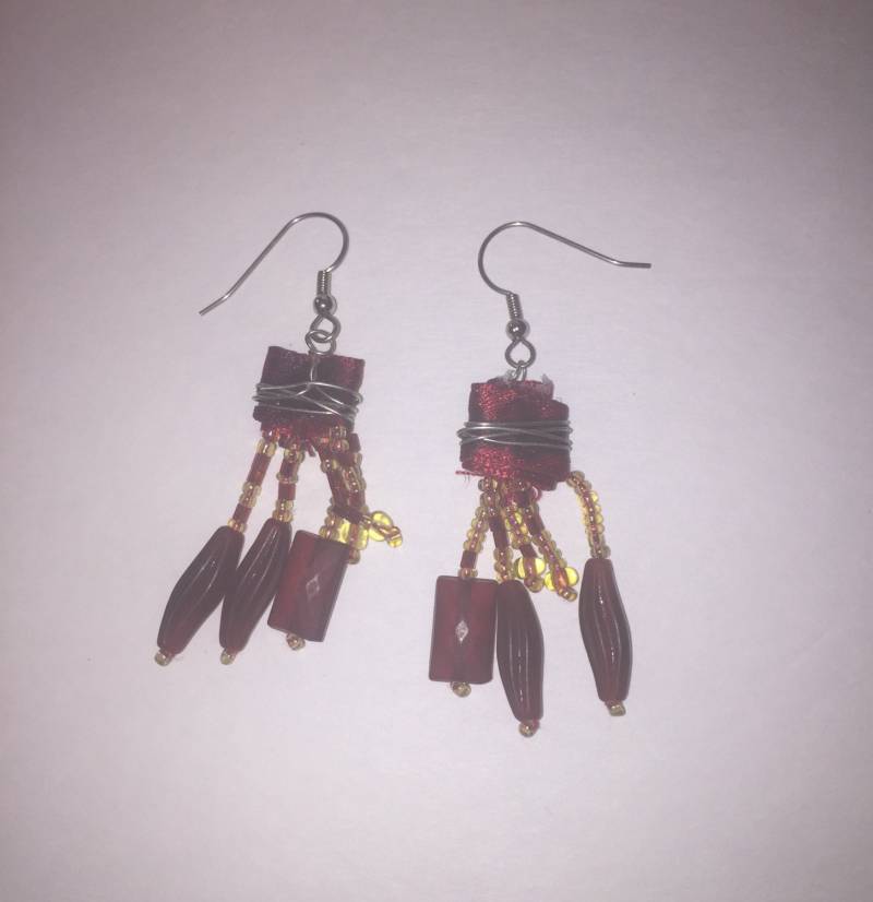 2 Buck Deal - Perlen Tropfen Ohrringe von LaLaReaRea