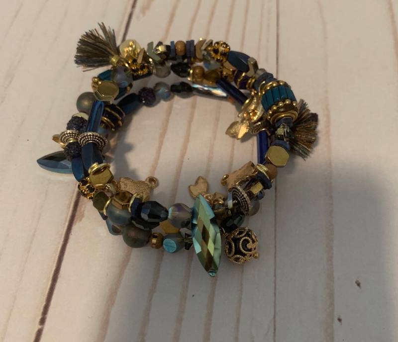 Speicher Draht Perlen Armband Speicher Draht Perlen Armband von LaLaReaRea