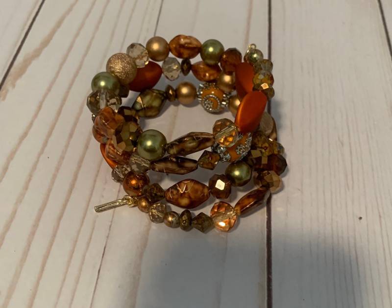 Speicher Draht Perlen Armband Speicher Draht Perlen Armband von LaLaReaRea