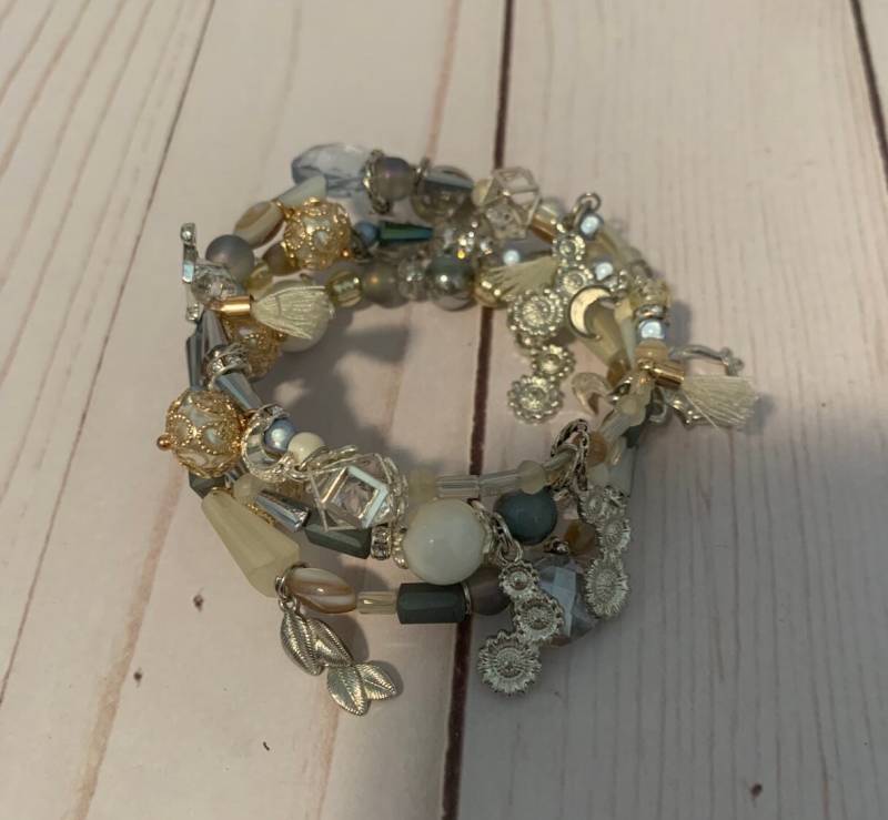 Speicher Draht Perlen Armband von LaLaReaRea