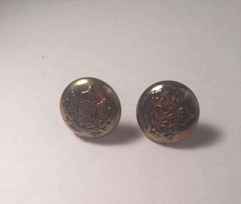 Vintage Button Statement Ohrringe von LaLaReaRea