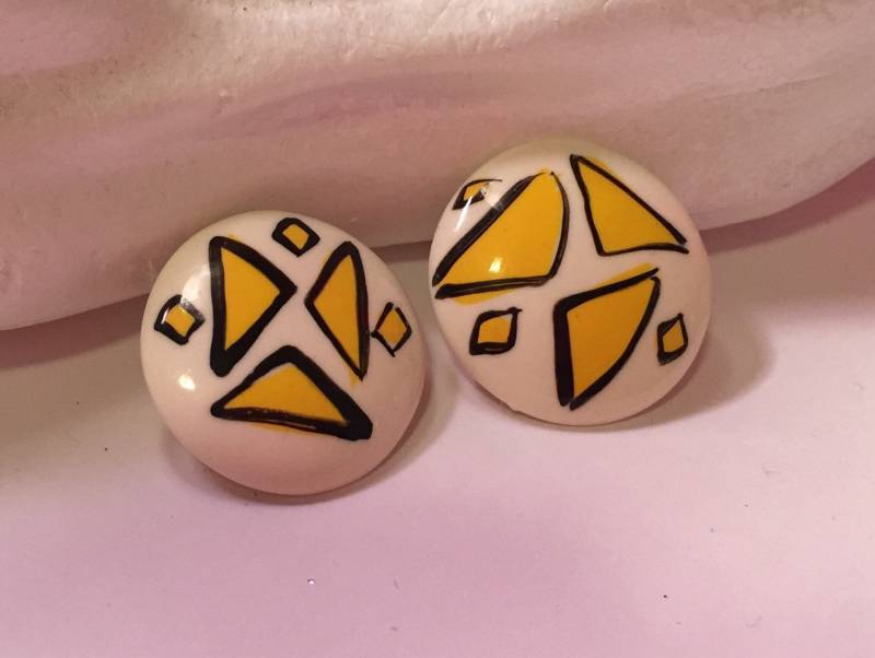 Vintage Entworfen Ohrringe von LaLaReaRea