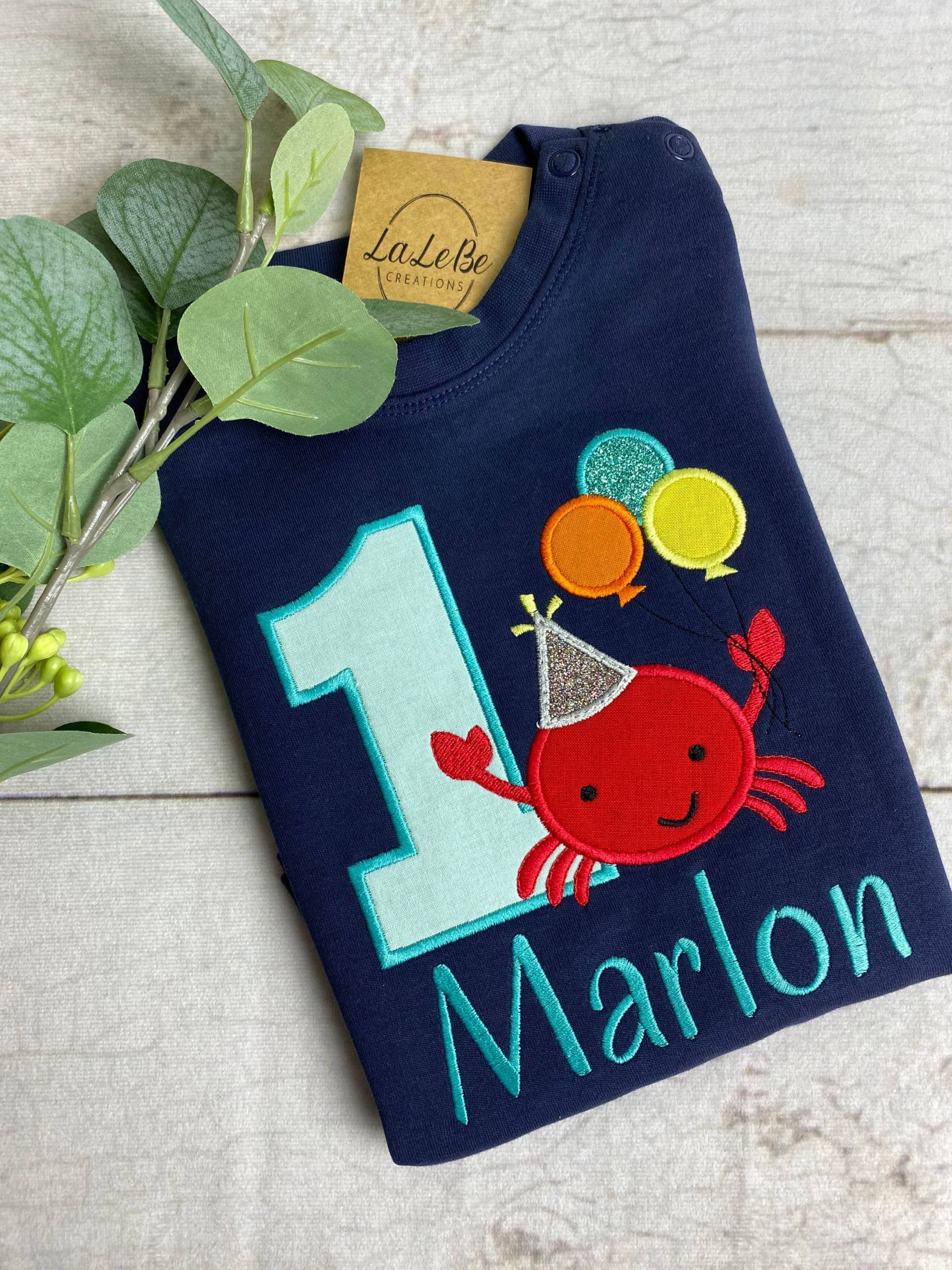 Krebs Geburtstagsshirt Kinder Meer Motiv T-Shirt Mit Zahl Und Name Personalisierbar/ Geburtstag Junge Mädchen Shirt von LaLeBeCreations