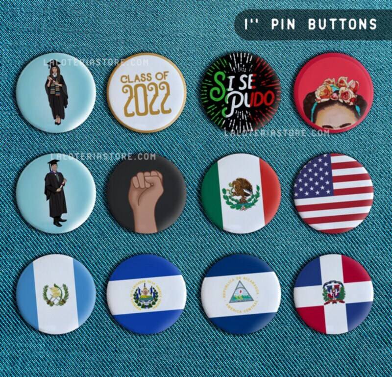 Class 2025 Graduation Pinback Buttons 3Er Set - La Graduada 2, 5 cm Durchmesser von LaLoteriaStore