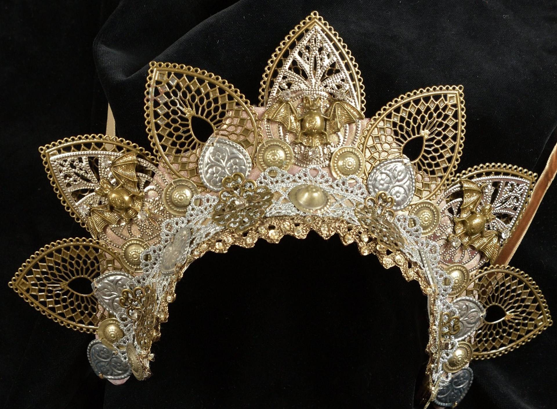 Diadem "Golden Batlings" | Krone/Tiara von LaLunasSecretGarden