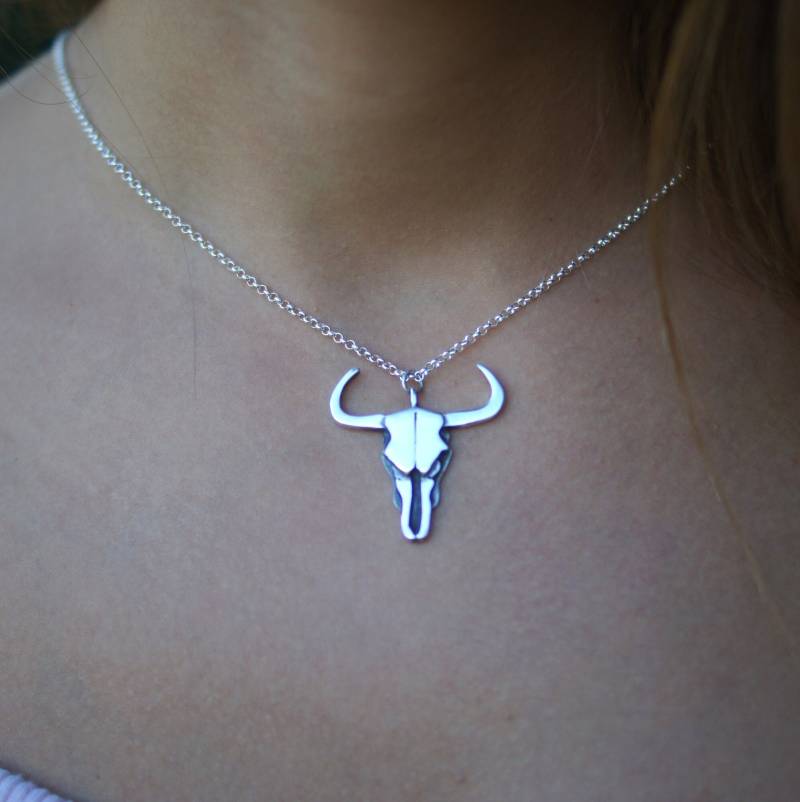 Ochsenhalskette Aus Sterlingsilber, Handgefertigt, Boho-Stil, Tieranhänger, Designer-Schmuck, Einzigartig, Geschenk Für Frauen, Damenmode von LaMatica
