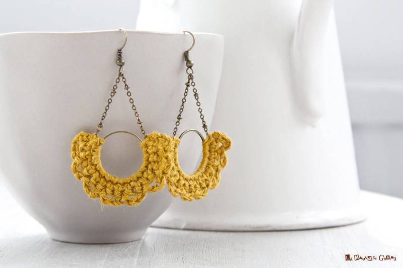 Gelbe Ockerfarbene Leinen-Häkelohrringe von LaMauvaiseGraine
