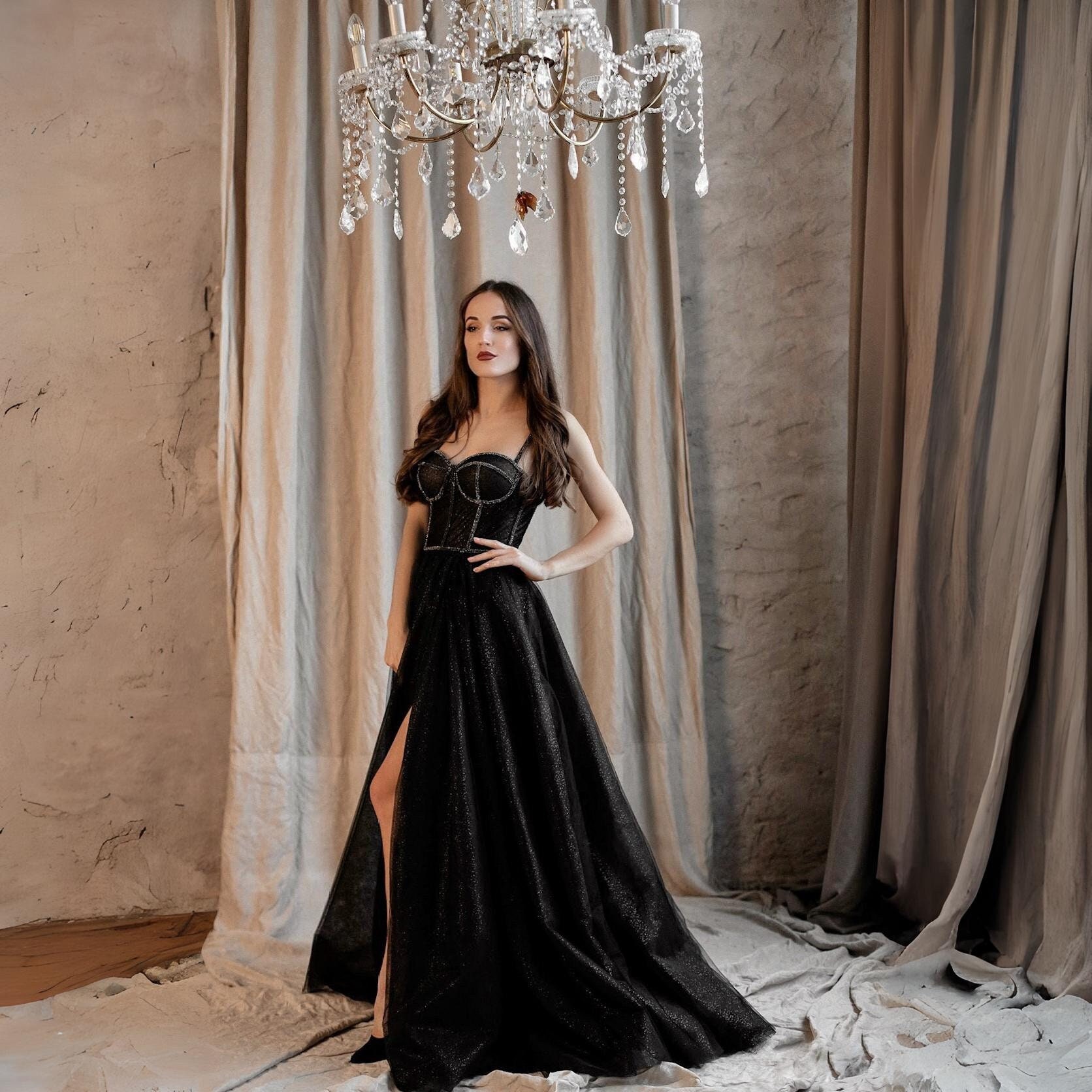 Schwarzes Ballkleid, Gothic Abendkleid Mit Strassbesatz, Funkelndes Bustier Abendkleid, Alternatives Hochzeitskleid, Galakleid von LaNovaleAtelier