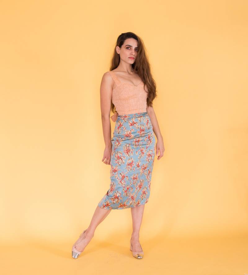 Floral Seiden-Bleistift-Rock Hoch Taillierte Midi Mit Rüschen Saum von LaNubeclothes