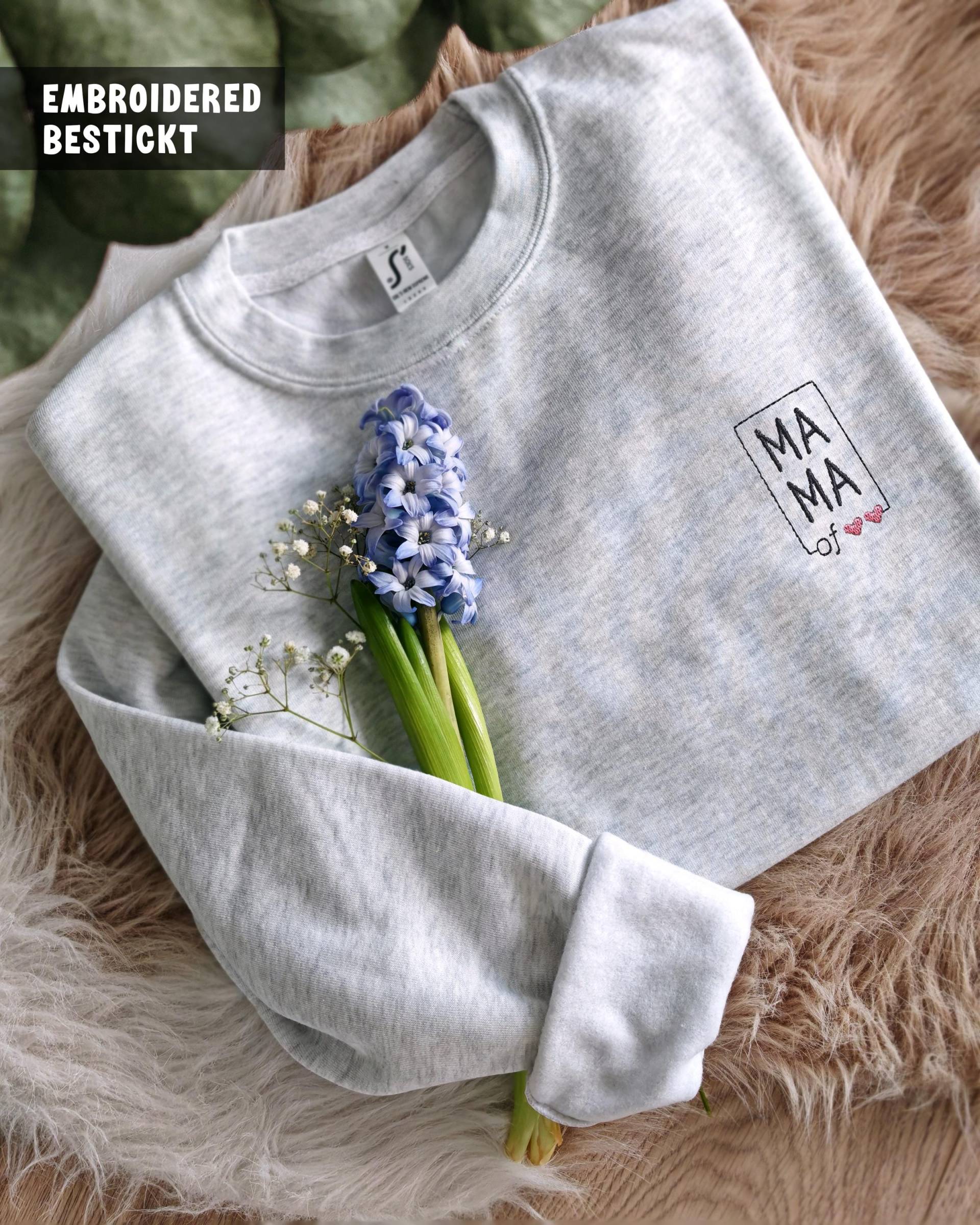 Mama Pullover Personalisiert | Bestickter Mom Hoodie Geburtstag Geschenk Mutter Pulli Bestickt Muttertags von LaNuvDesign