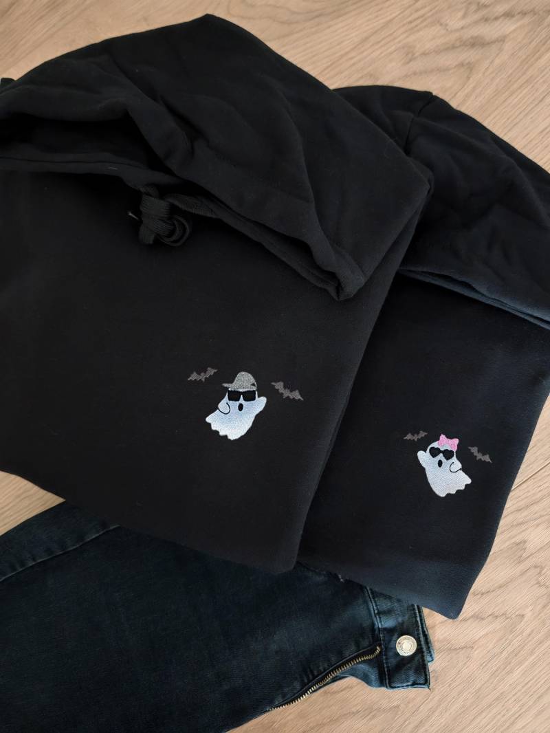 Partner Pullover Besetzt | Süßer Geist Hoodie Paare Halloween-Sweatshirt Lustiges Partnergeschenk Unisex Mit Süßem Motiv von LaNuvDesign