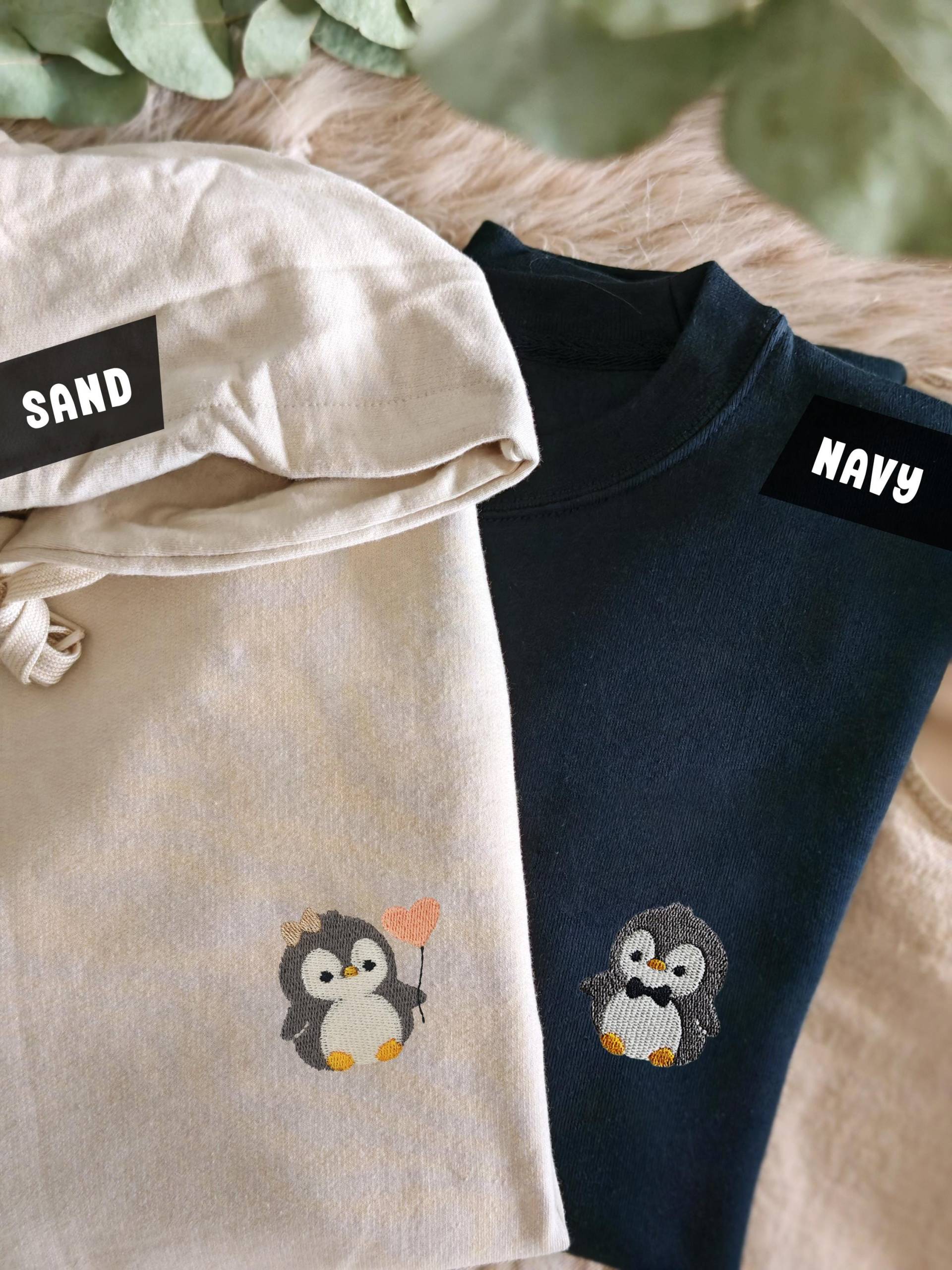 Pinguin Paar Hoodie Bestickt | Partner Pullover Liebe Jahrestagsgeschenk Paare Lustiger Pärchen Herz Geschenk Freundin Freund von LaNuvDesign