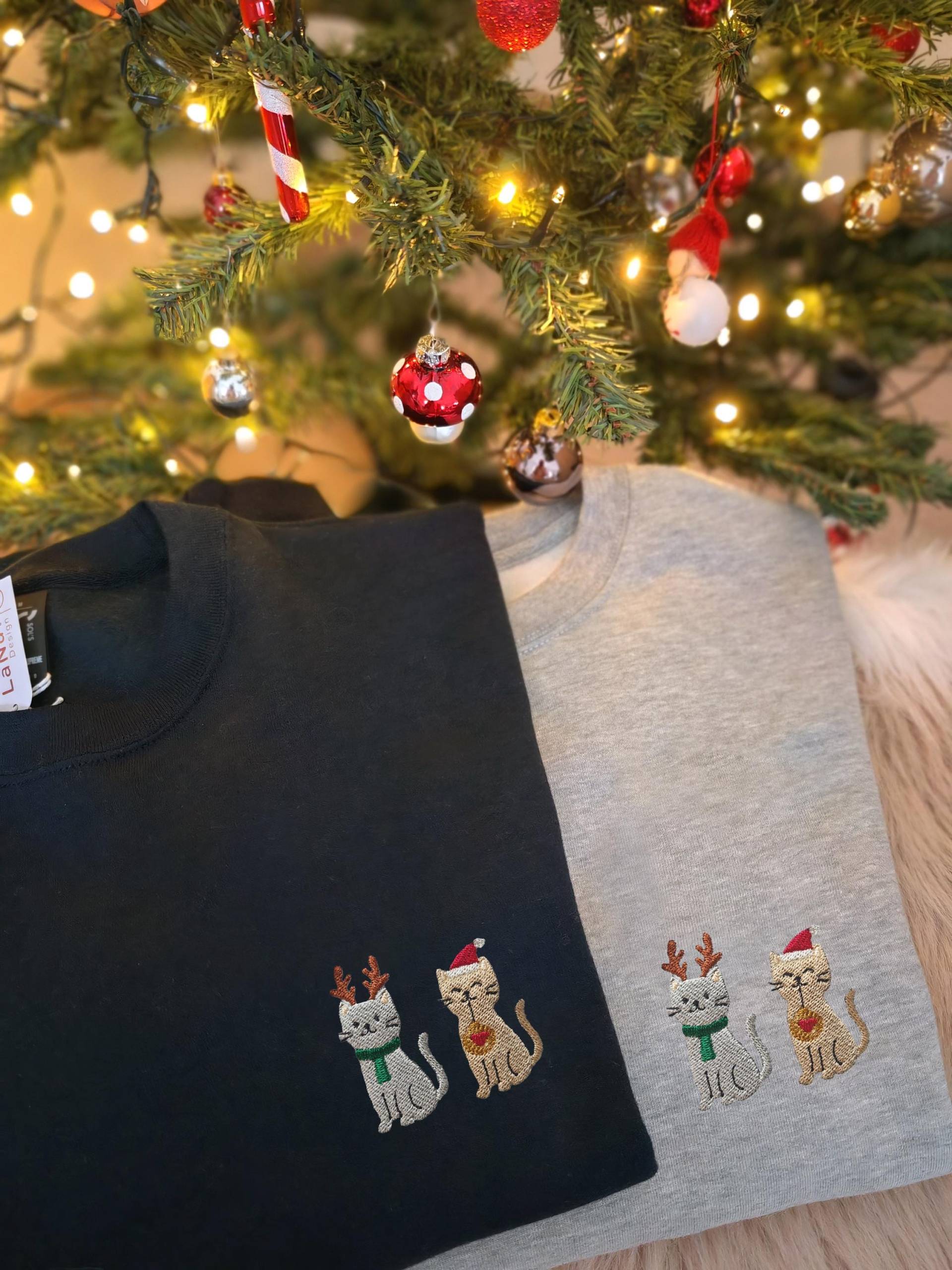Weihnachtspullover Katzen Bestickt | Lustiger Hoodie Weihnachten Geschenk Katzenliebhaber Weihnachtsgeschenk Familie & Freunde von LaNuvDesign