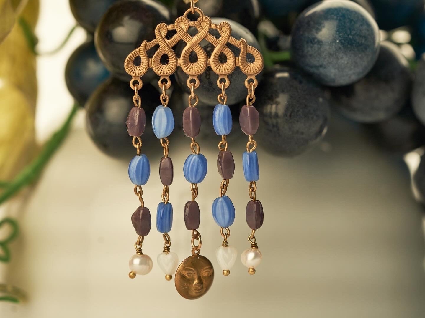 Daphne Ohrringe Handgefertigt Mit Antik Daphne Ohrringe Handgefertigt Mit Antik von LaParureJewelry