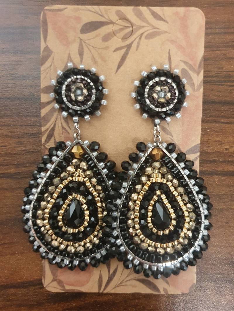 Elegante Schwarz-Goldene Perlohrringe Fashion Tears | Handmade Elegante Schwarz-Goldene Perlohrringe Fashion Tears | Handmade von LaPerlabySarah