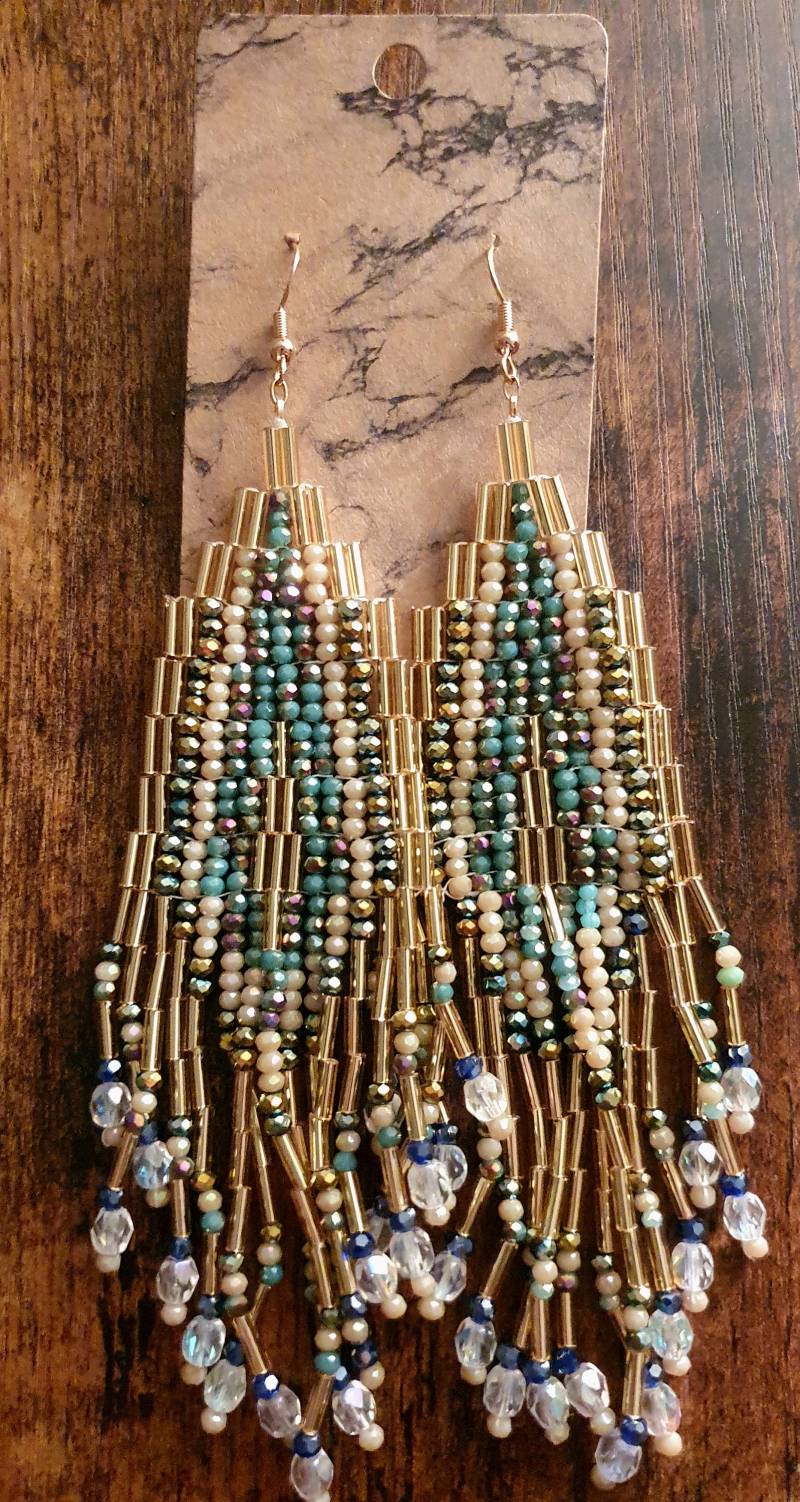 Lange, Auffällige Perlohrringe Boho Pocahontas | Bunt, 3 Verschiedene Modelle, Handmade von LaPerlabySarah