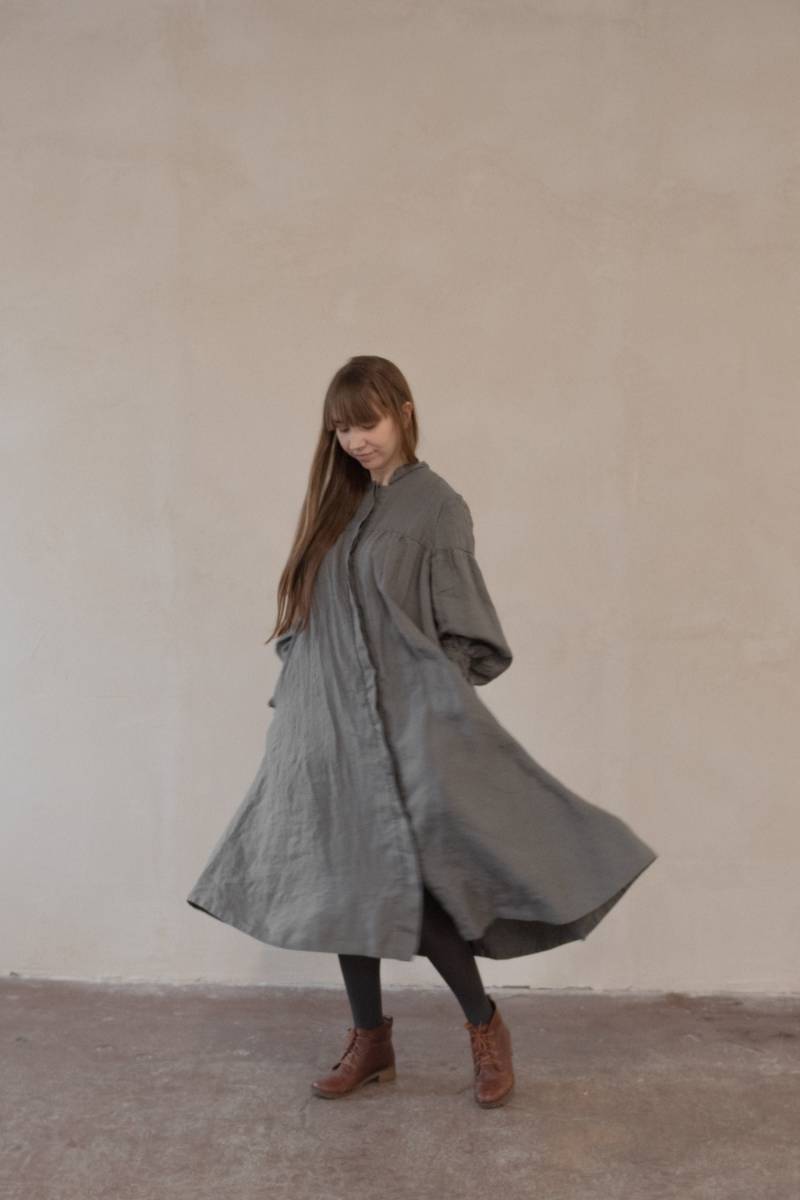 Bischof Ärmel Leinenkleid Agatha, Knöchellanges Kleid Mit Knopfleiste, Vollen Ärmeln, Gekräuseltes Für Frauen | Optional Stickerei von LaPetiteAlice