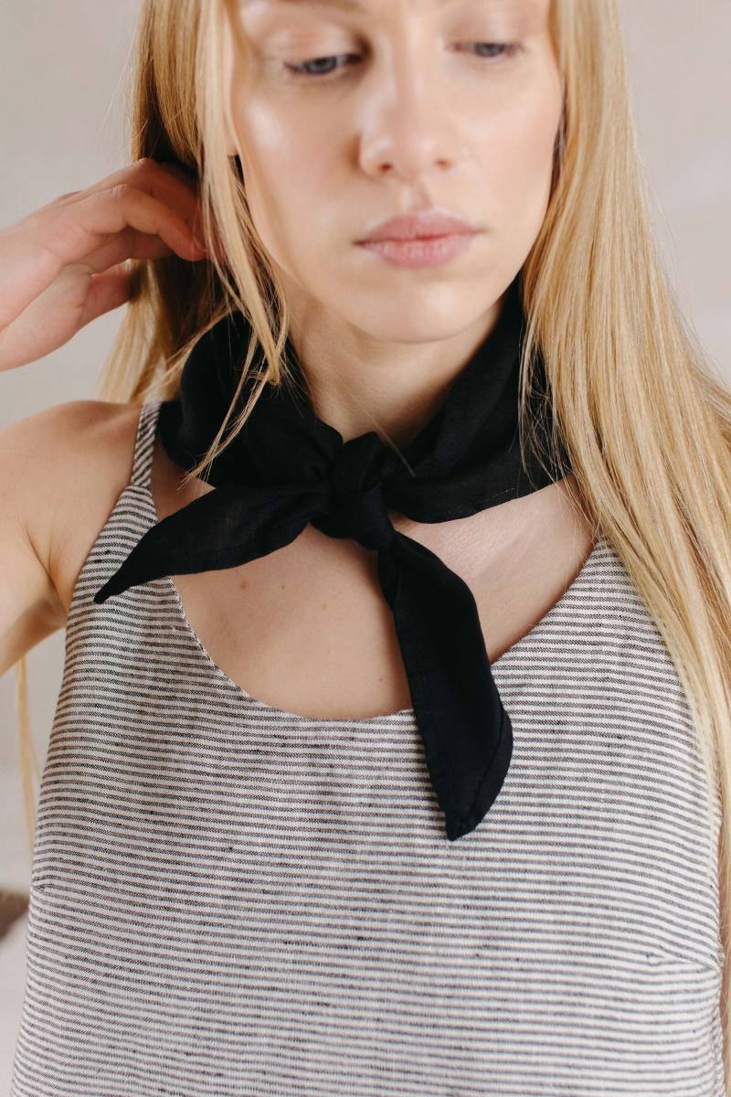 Halstuch - Dreieckstuch, Handgefärbtes Kopftuch, Optional Mit Bestickung von LaPetiteAlice