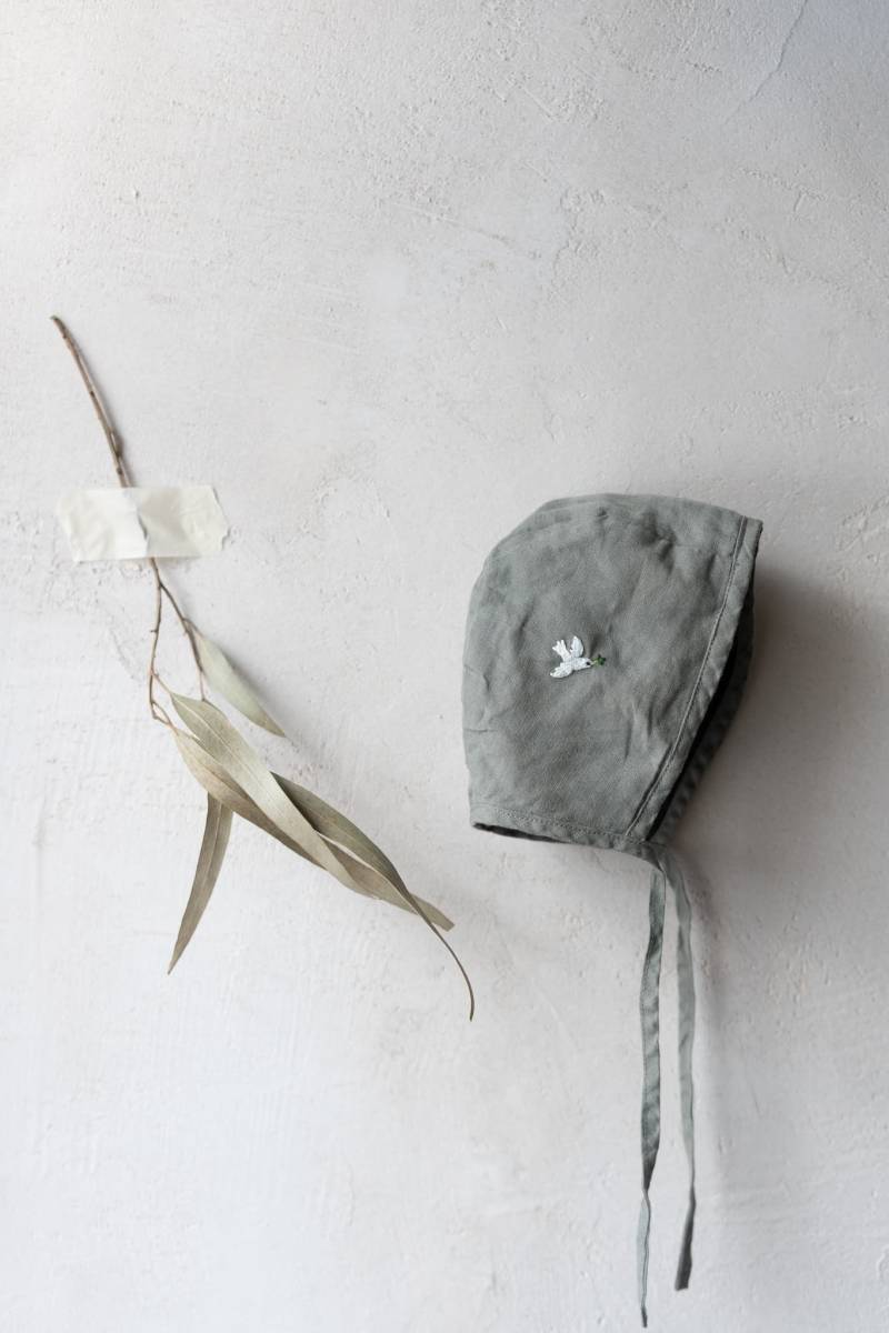 Leinen Baby Mütze | Optional Stickerei von LaPetiteAlice