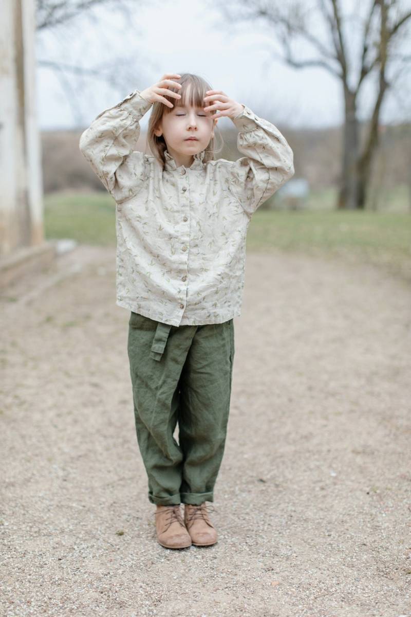 Leinen Kinderhose Bio Karottenhose Mit Taschen von LaPetiteAlice