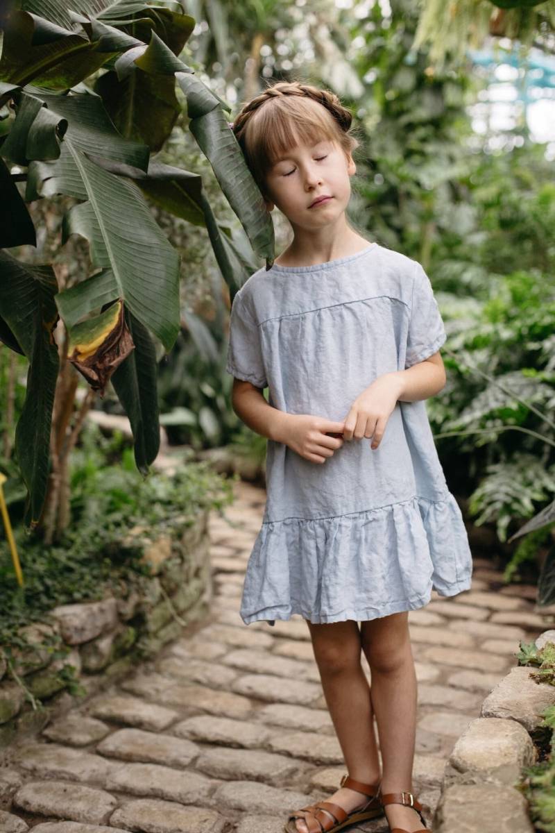Leinen Mädchenkleid Alice Kurzarm Rüschenkleid, Biokleidung von LaPetiteAlice