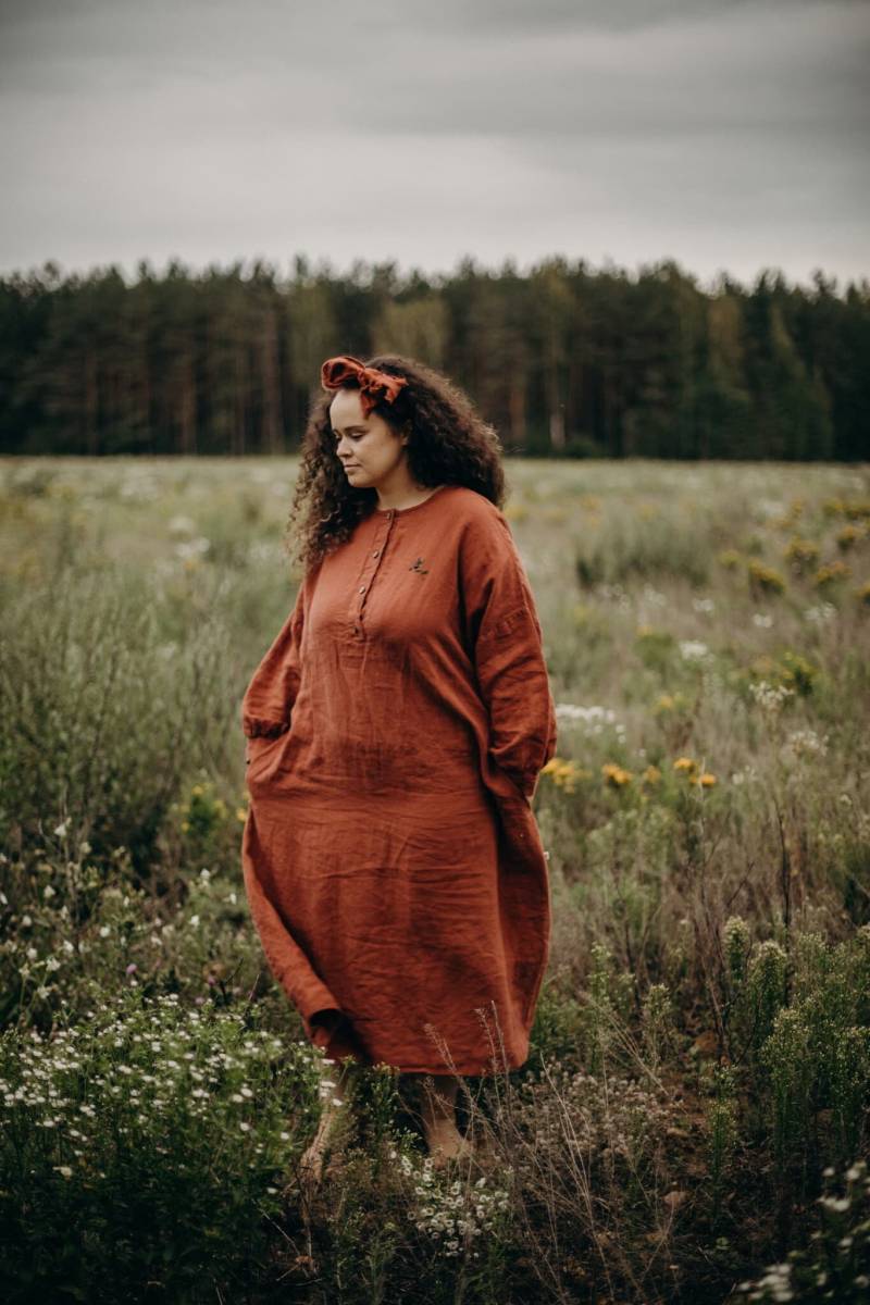 Leinen Maxi Kleid Boho Langarm Oversize Kleid, Optional Mit Stickerei von LaPetiteAlice