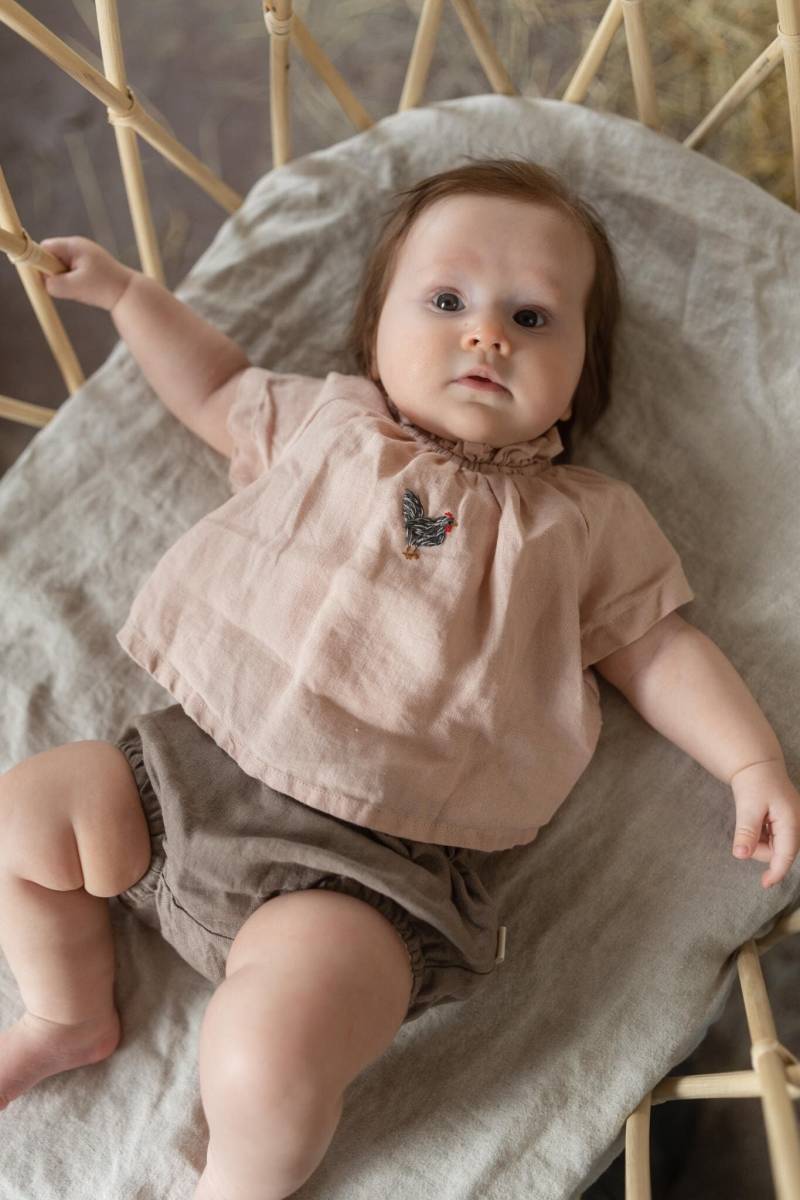 Leinen Rüschen Top Baby Tunika Mit Kurzen Ärmeln, Optional Stickerei von LaPetiteAlice