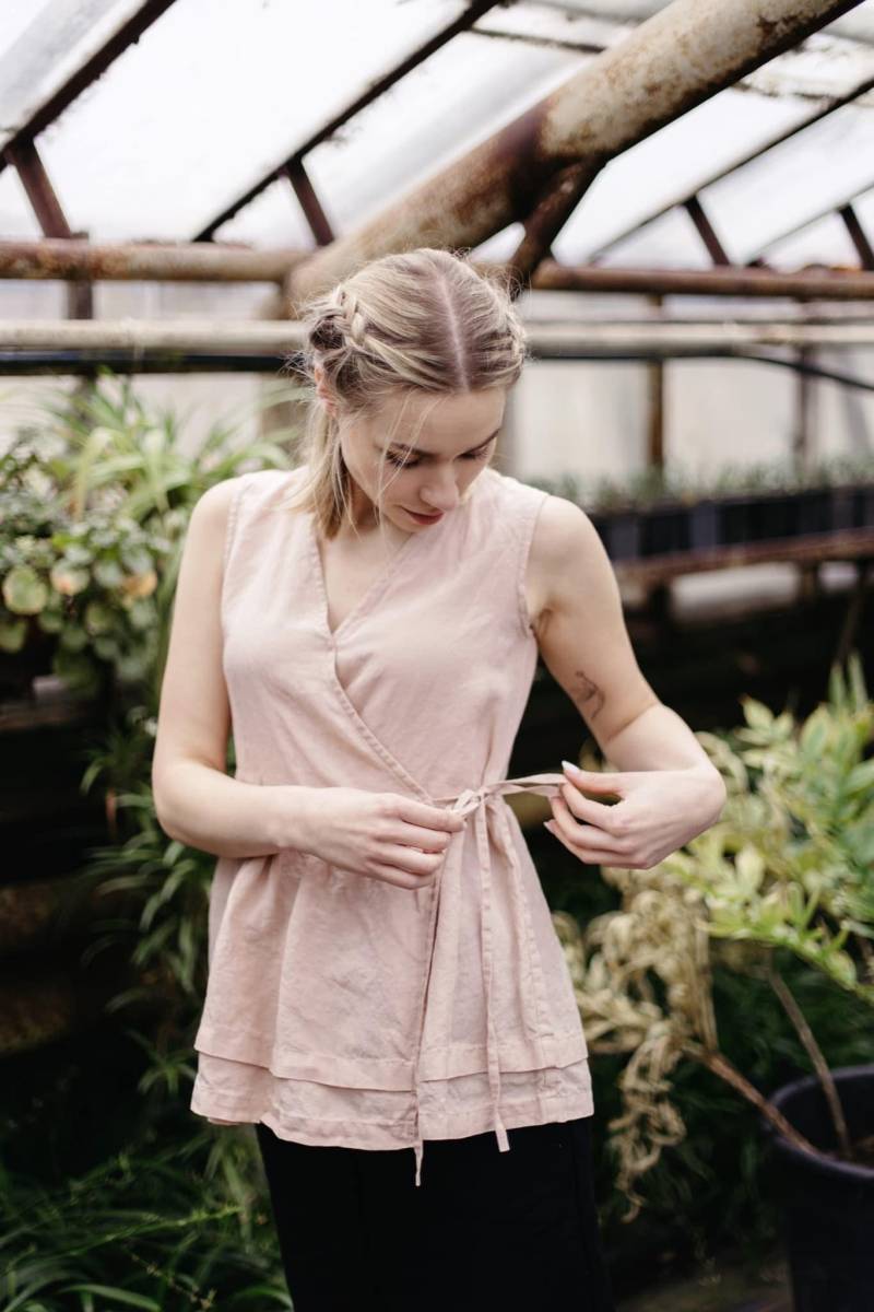 Leinen Wickeltop Ärmellose Weste Mit Bindegürtel, Oeko-Tex Zertifiziert von LaPetiteAlice