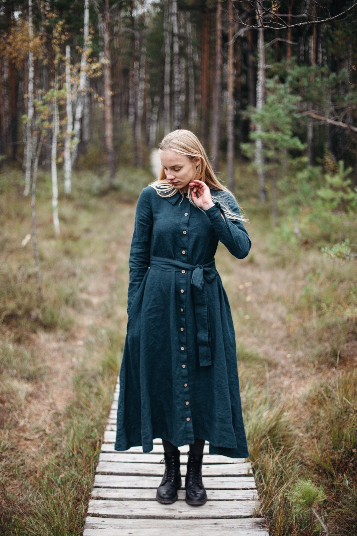 Leinenhemdkleid Norah Langarm Midi Mit Gürtel von LaPetiteAlice
