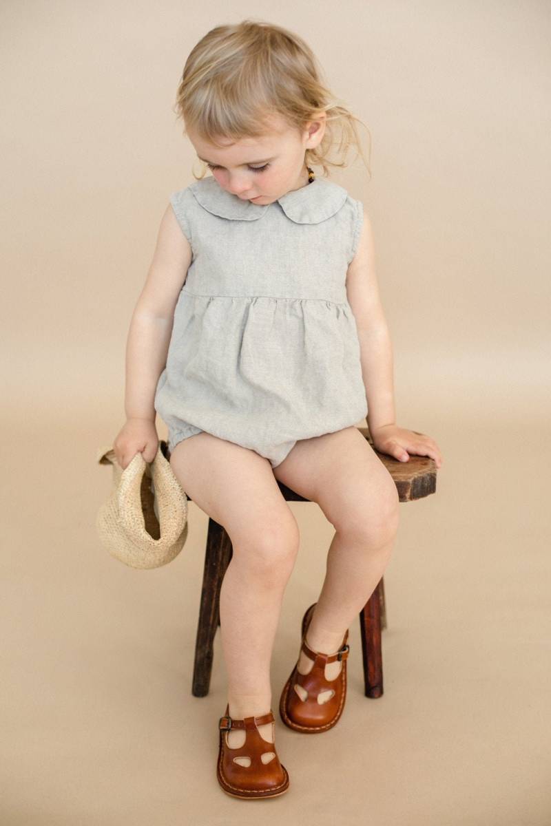 Leinenromper Ellis, Rüschenstrampler, Boho-Strampler, Bubble-Strampler, Kinderkleidung, Weiche Naturleinenkleidung | Optional Stickerei von LaPetiteAlice