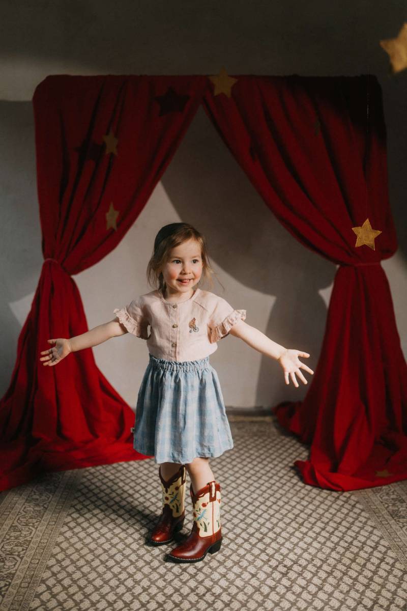 Mädchen Leinen Rüschenärmel Shirt Sommer Poppy Top, Optionale Bestickung von LaPetiteAlice