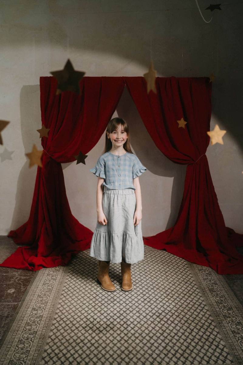 Mädchen Leinen Shirt Rüschenärmel Sommer Top, Vintage Kinderkleidung von LaPetiteAlice